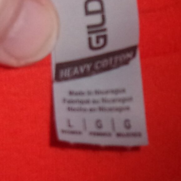 T-Shirt - Picture 2 of 3